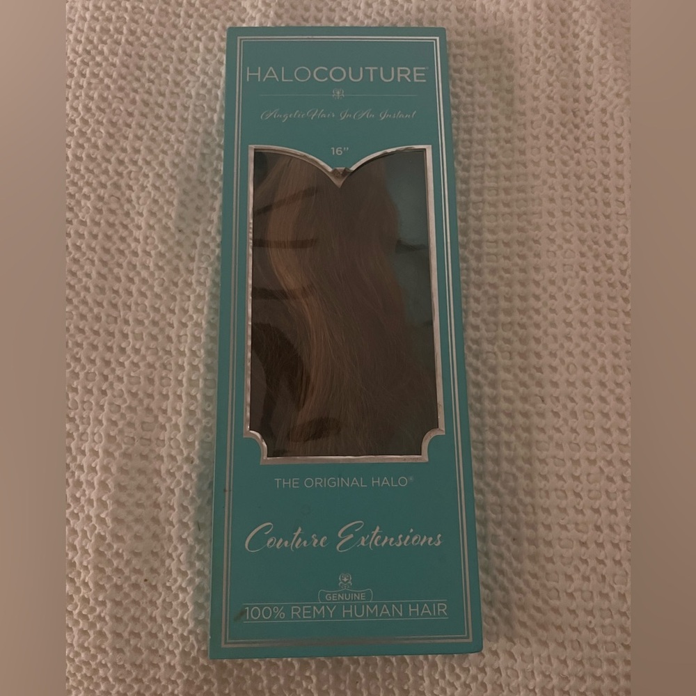 Halocouture 16inch conture extensions 100% Remy Human Hair. Used twice for pics